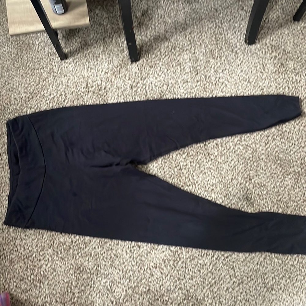 Black leggings